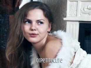 01PetiteCute