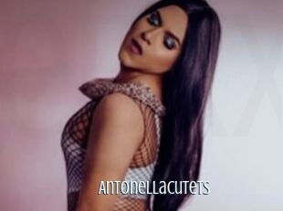 AntonellaCuteTs