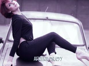 ArianaLesleyy