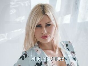 Ameliablondee