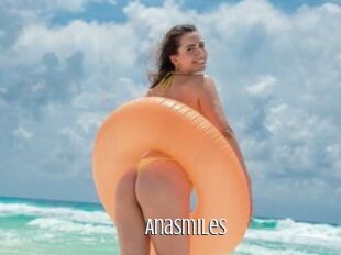 Anasmiles