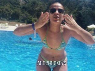 Annemieke79