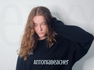 Antoniabeacher