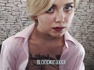 BlondKiraXXX
