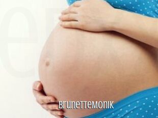 BrunetteMonik