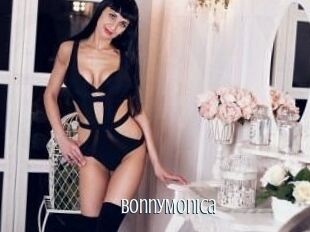 Bonny_Monica