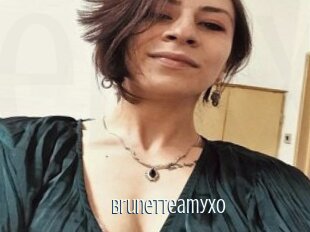 Brunetteamyxo