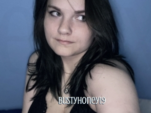 Bustyhoney19
