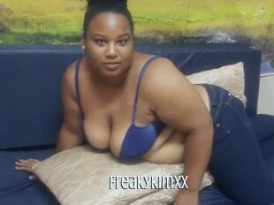 Freakykimxx