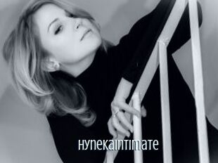 HynekaIntimate