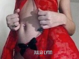 Julia_Lynn