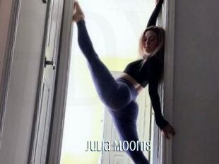 Julia_Moon18