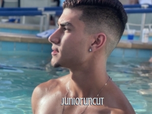 Junioruncut