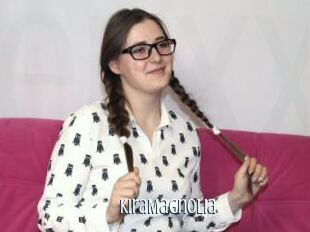 KiraMagnolia