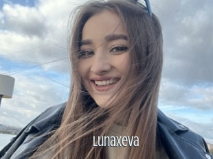 Lunaxeva