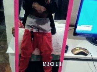 Maxxium