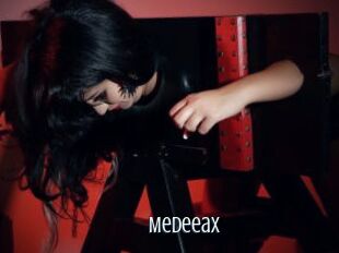 MedeeaX