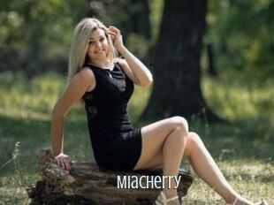 MiaCherry