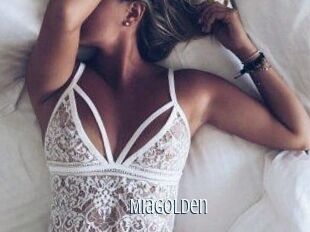 Mia_Golden