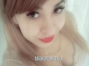 MiaGreyGirl_X