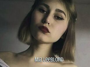 Mia_Leeblond