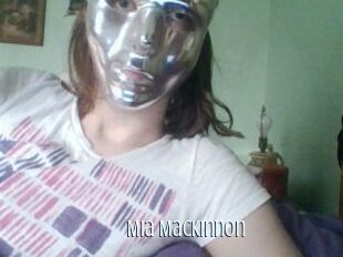 Mia_MacKinnon