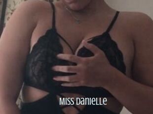 Miss_Danielle Edonkey xxx