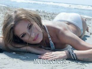 MoniqueCherie