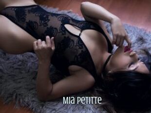 Mia_petitte