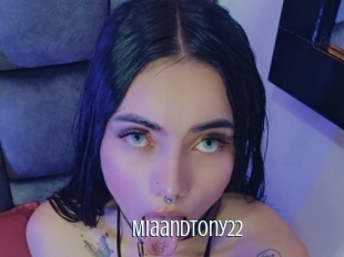 Miaandtony22