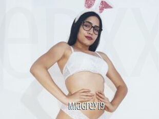 Miagrey19
