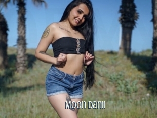 Moon_danii