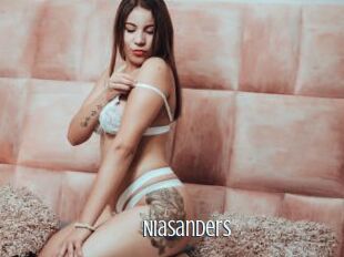 NiaSanders