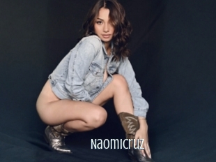 Naomicruz