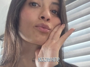 Niaawhite
