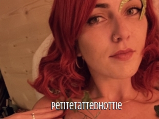 Petitetattedhottie