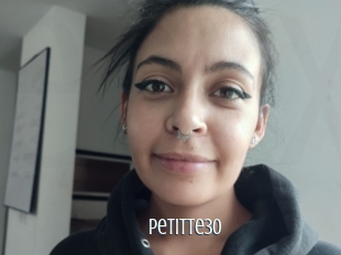 Petitte30