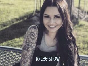 Rylee_Snow