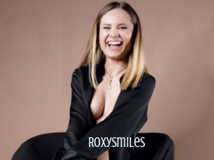 Roxysmiles