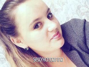Sexy_HotDarina