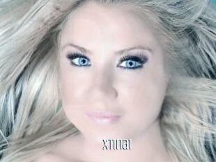 Xtina1